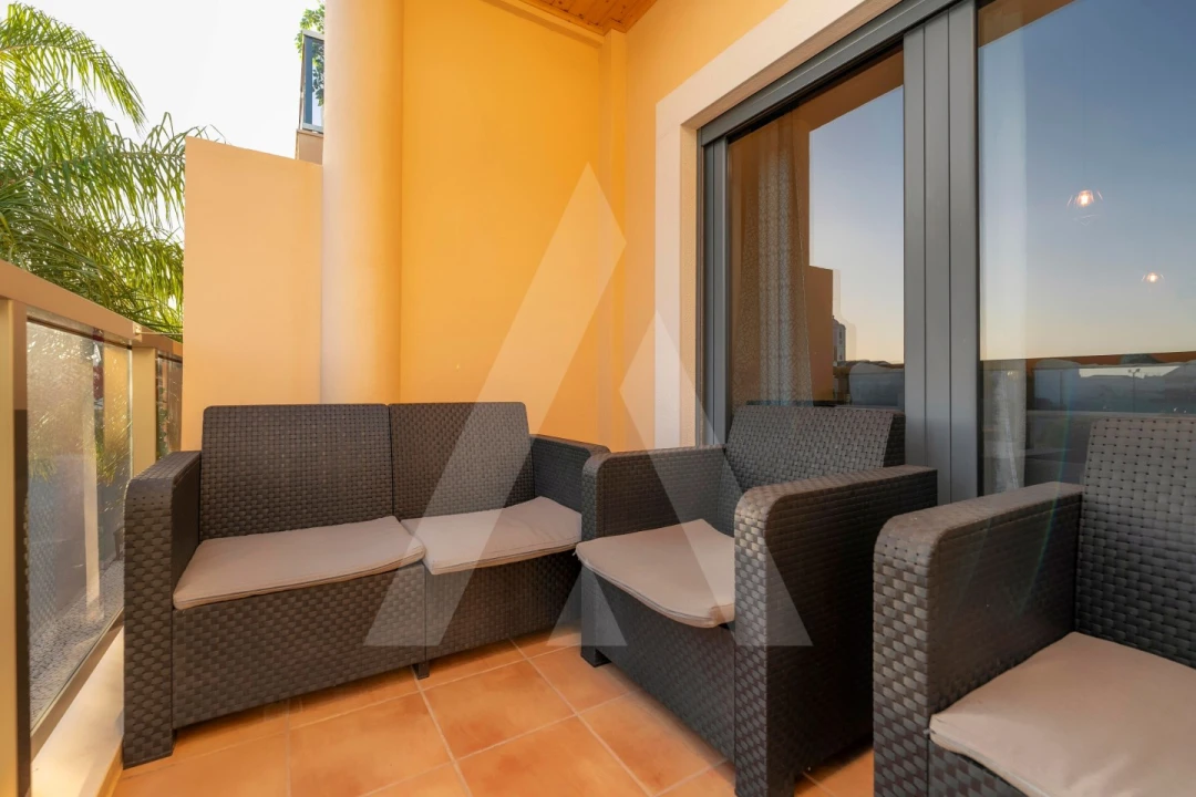 Apartamento T3 para Venda em Santa Barbara de Nexe Foto 38