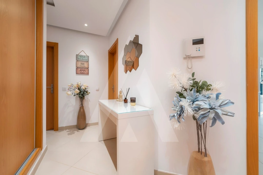 Apartamento T3 para Venda em Santa Barbara de Nexe Foto 9