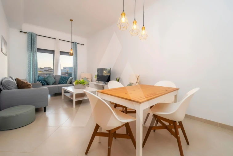 Apartamento T3 para Venda em Santa Barbara de Nexe Foto 4