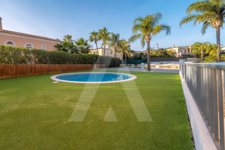 Apartamento T3 para Venda em Santa Barbara de Nexe Foto 43