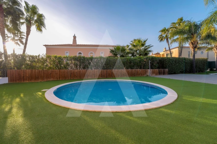 Apartamento T3 para Venda em Santa Barbara de Nexe Foto 47