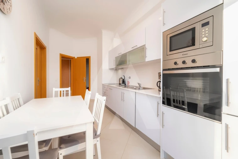 Apartamento T3 para Venda em Santa Barbara de Nexe Foto 16