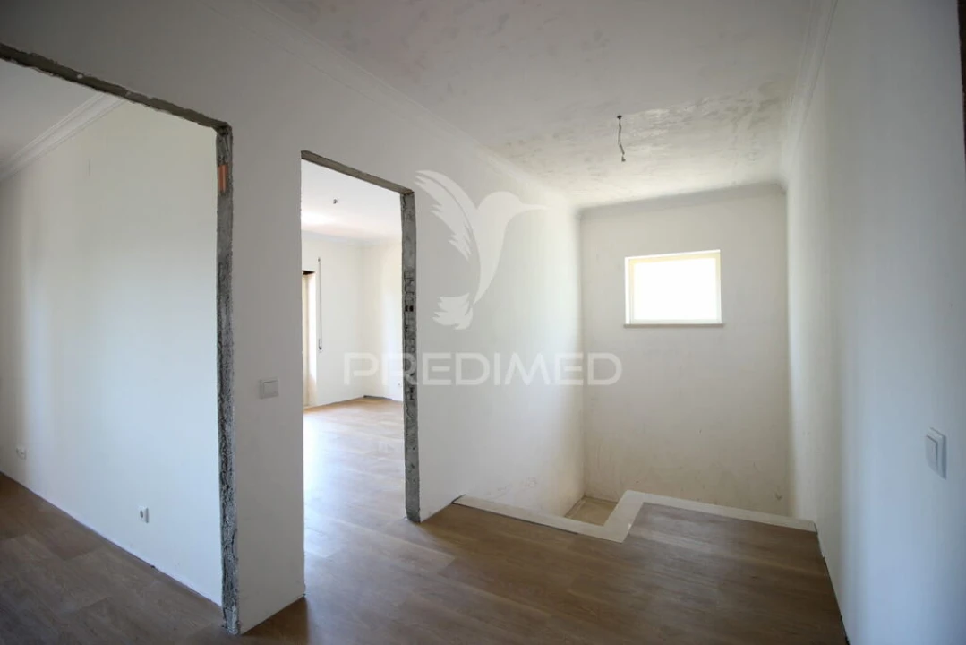 Moradia T5 para Venda em Freixianda, Ribeira do Fárrio e Formigais Foto 14