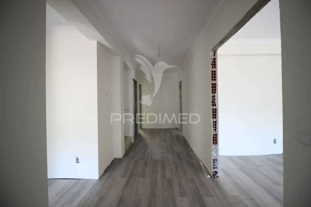 Moradia T5 para Venda em Freixianda, Ribeira do Fárrio e Formigais Foto 6