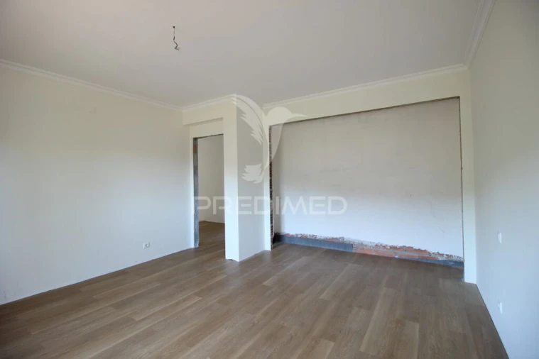 Moradia T5 para Venda em Freixianda, Ribeira do Fárrio e Formigais Foto 11