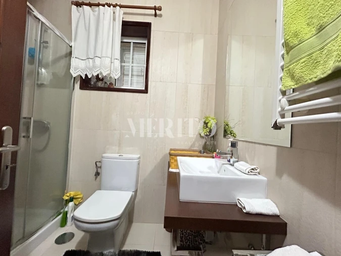 Moradia T3 para Venda em Serzedelo Foto 18