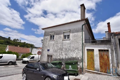 Moradia T3 para Venda em São Miguel, Santa Eufémia e Rabaçal