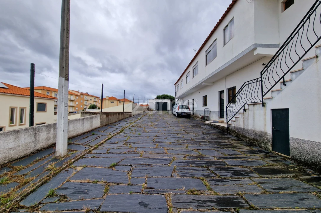 Moradia T10 para Venda em Vila Nova de Foz Côa Foto 10