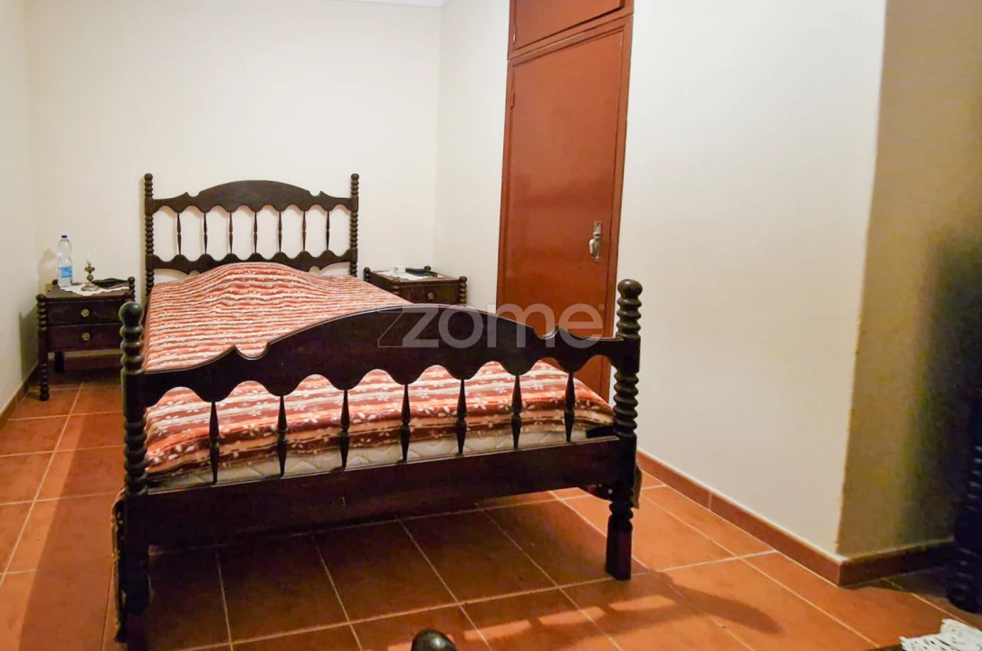 Moradia T10 para Venda em Vila Nova de Foz Côa Foto 28