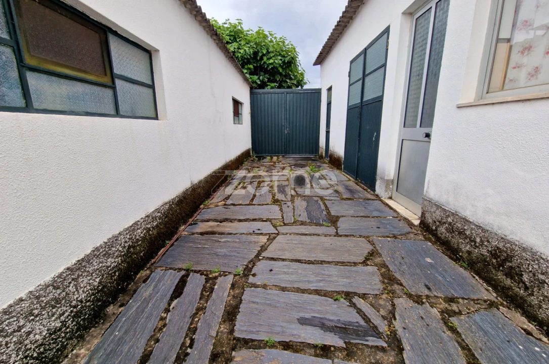 Moradia T10 para Venda em Vila Nova de Foz Côa Foto 35