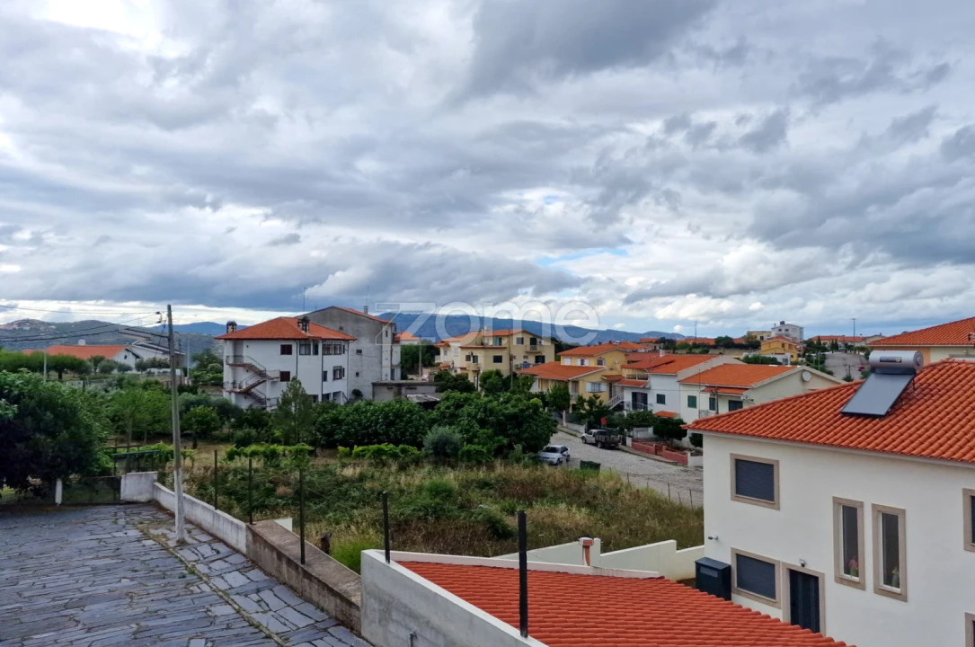 Moradia T10 para Venda em Vila Nova de Foz Côa Foto 42