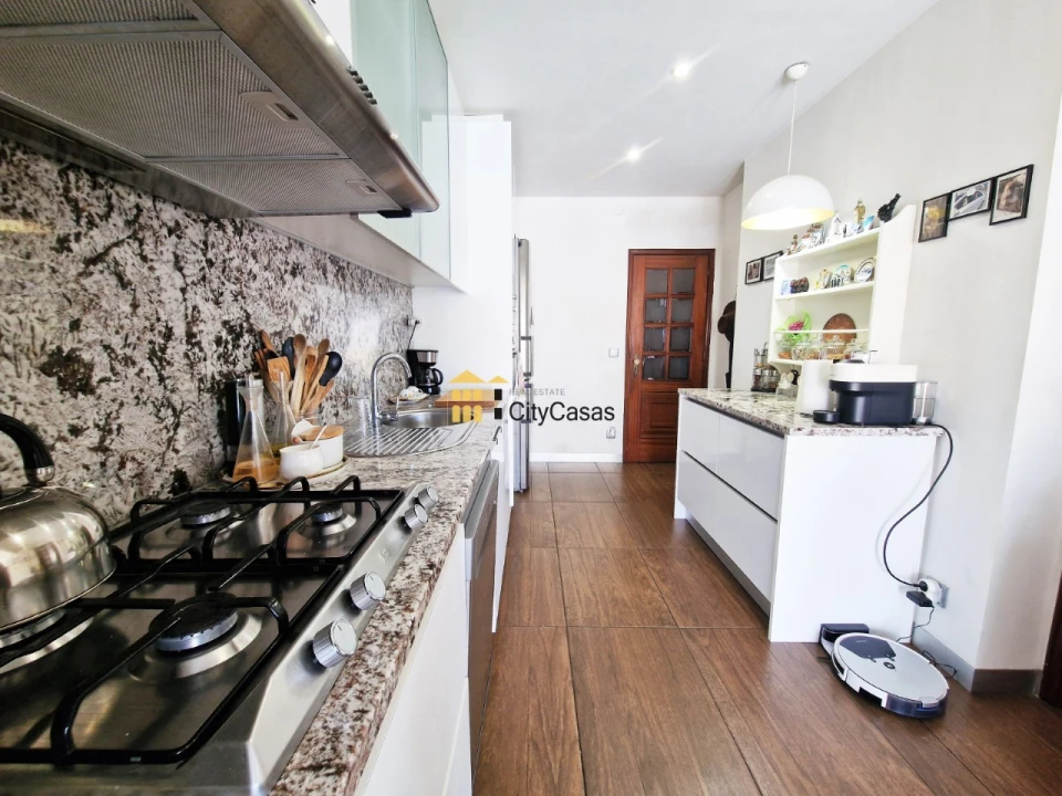 Moradia T12 para Venda em São Mamede de Infesta e Senhora da Hora Foto 12