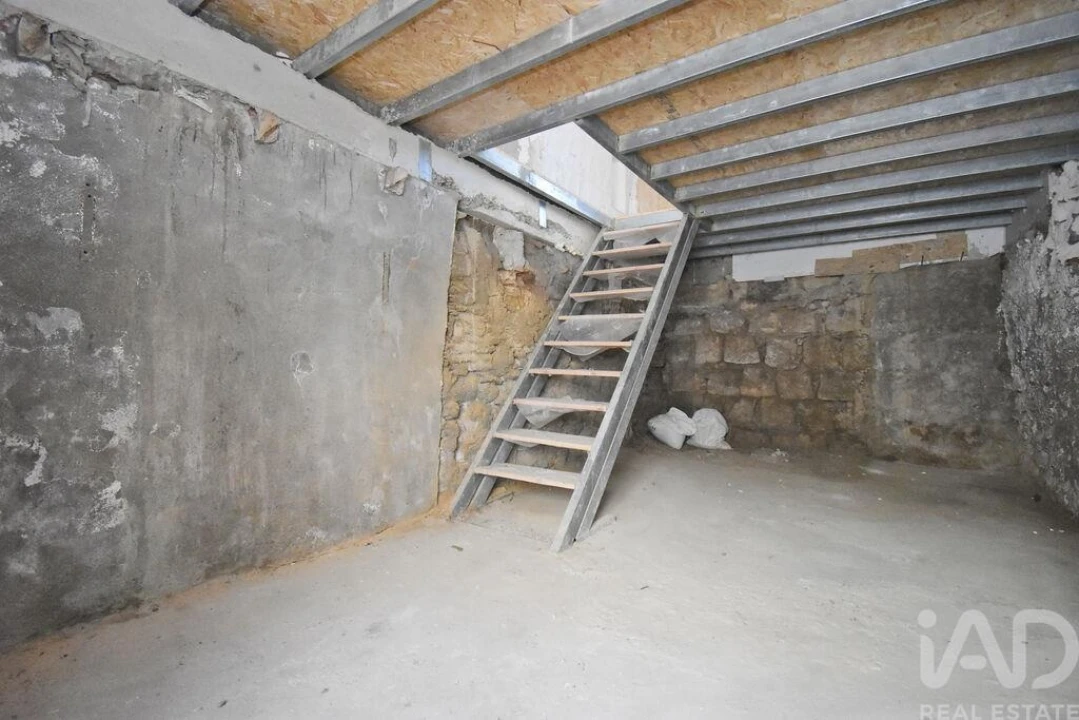 Moradia T2 para Venda em Lamas Foto 20