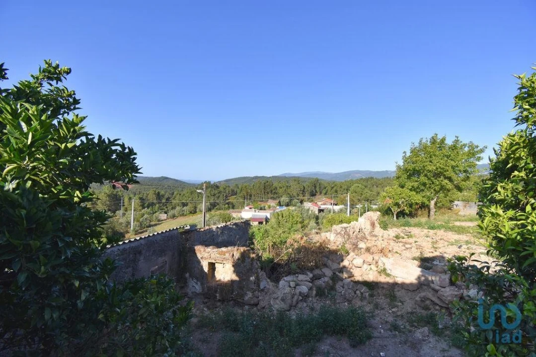 Moradia T2 para Venda em Lamas Foto 11