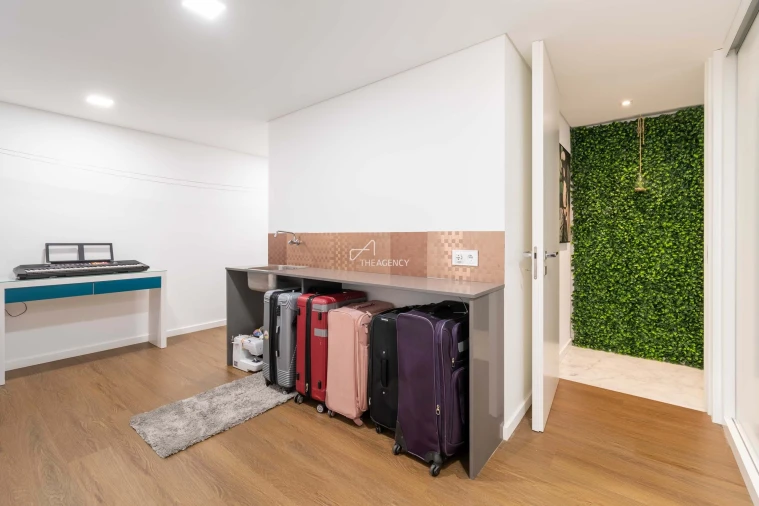 Moradia T5 para Venda em Santa Marinha e São Pedro da Afurada Foto 43