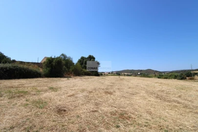 Terreno para Venda em Lagos (São Sebastião e Santa Maria)