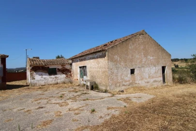 Terreno para Venda em Lagos (São Sebastião e Santa Maria)