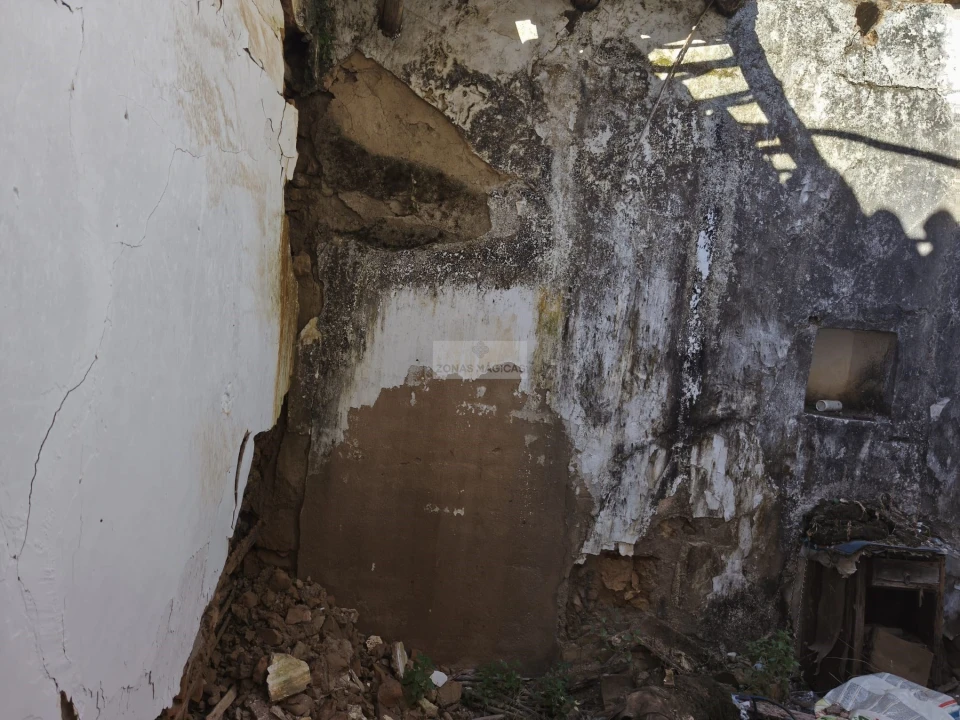 Terreno para Venda em Lagos (São Sebastião e Santa Maria) Foto 31