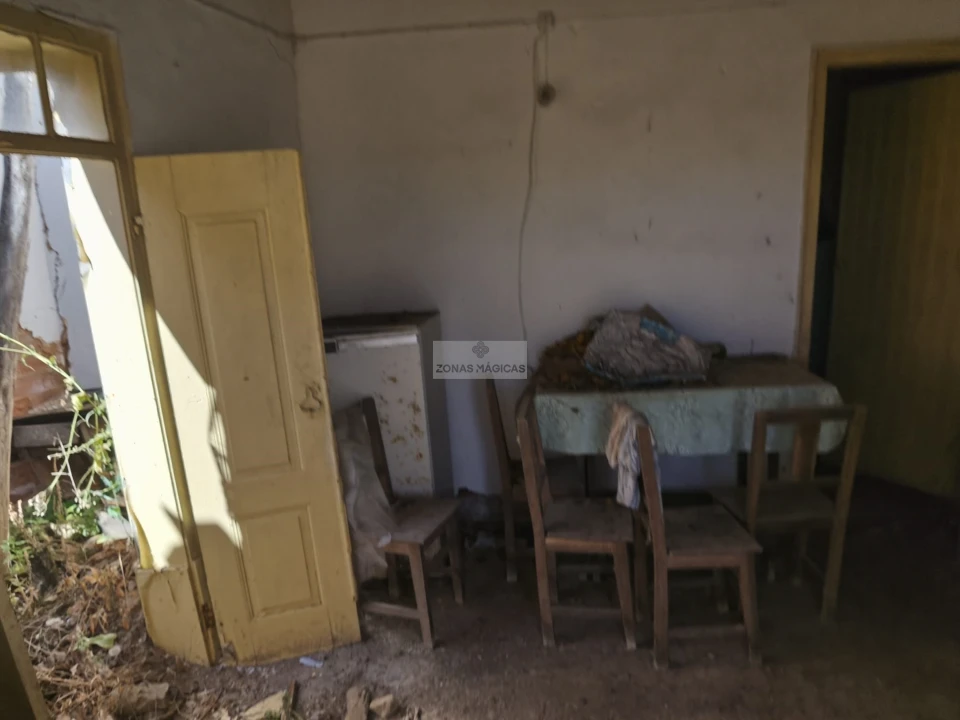 Terreno para Venda em Lagos (São Sebastião e Santa Maria) Foto 23