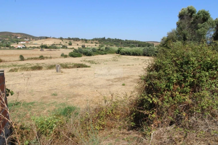 Terreno para Venda em Lagos (São Sebastião e Santa Maria) Foto 17