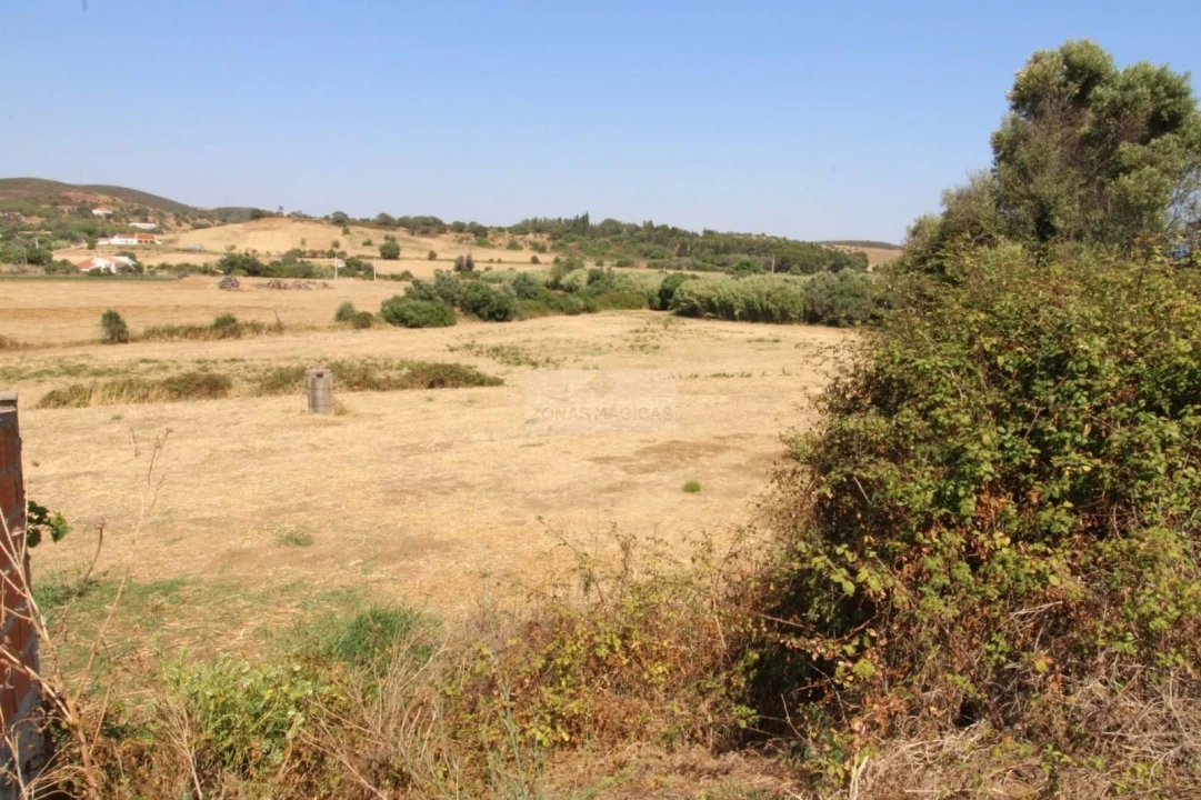 Terreno para Venda em Lagos (São Sebastião e Santa Maria) Foto 18