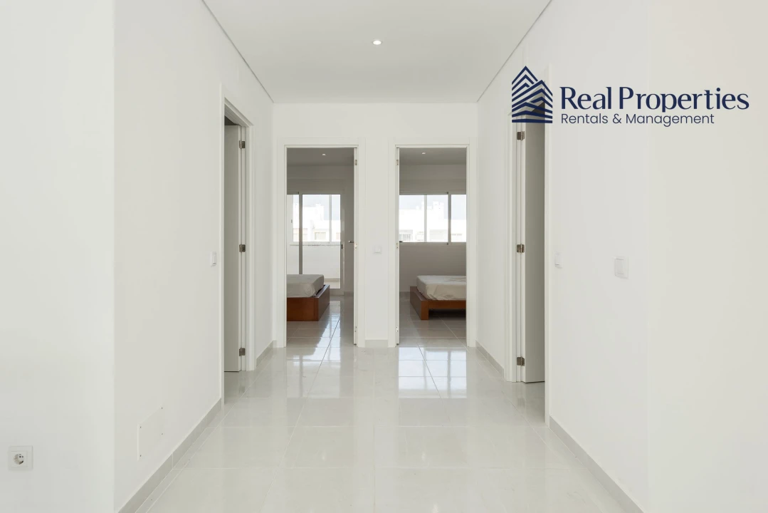 Apartamento T2 para Venda em Quarteira Foto 18