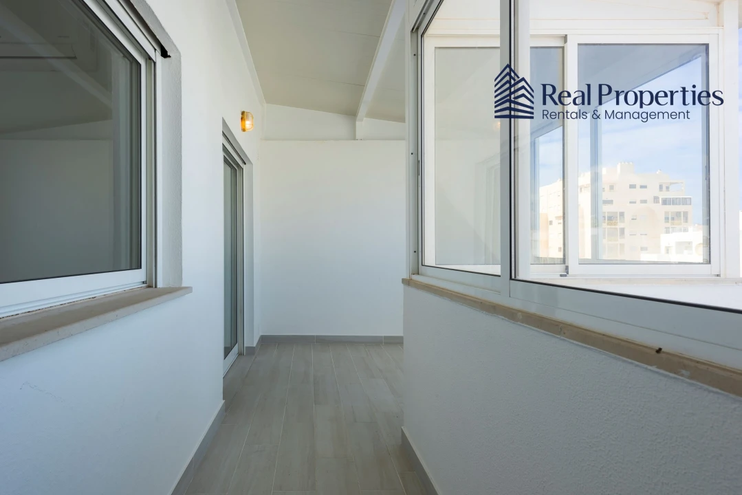 Apartamento T2 para Venda em Quarteira Foto 13