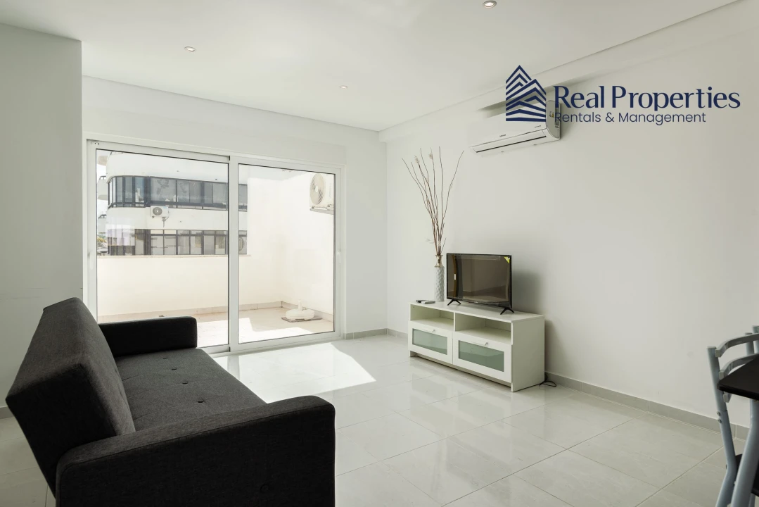 Apartamento T2 para Venda em Quarteira Foto 5