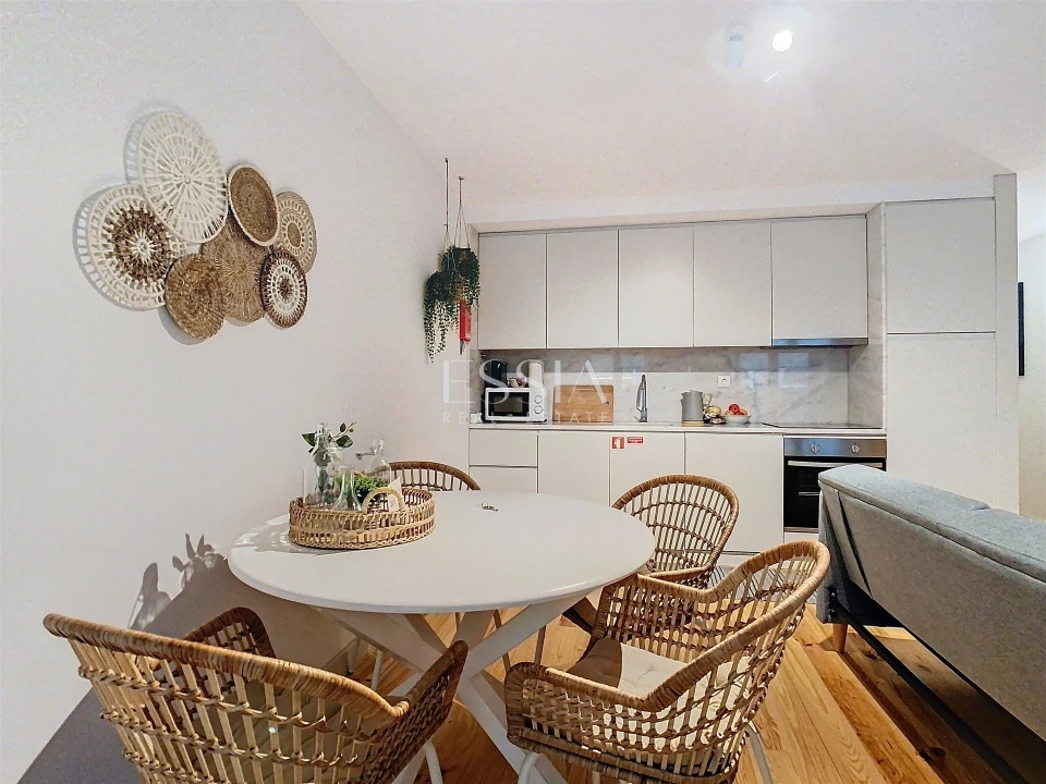 Apartamento T1 para Venda em Lordelo do Ouro e Massarelos Foto 5