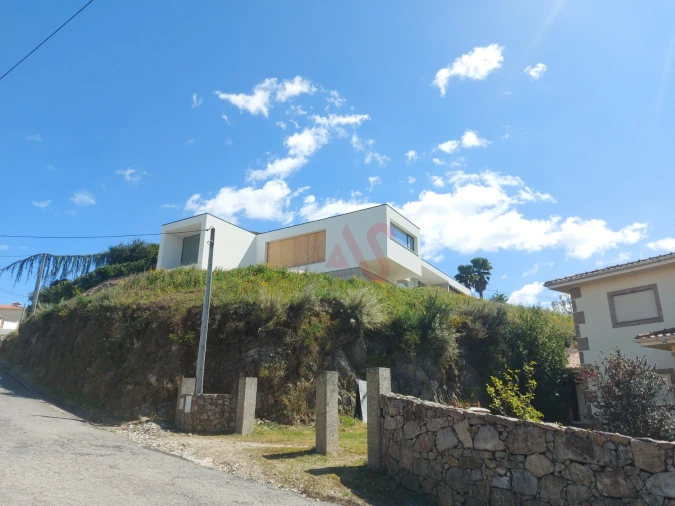 Moradia T3 para Venda em Souto Santa Maria, Souto São Salvador e Gondomar Foto 9