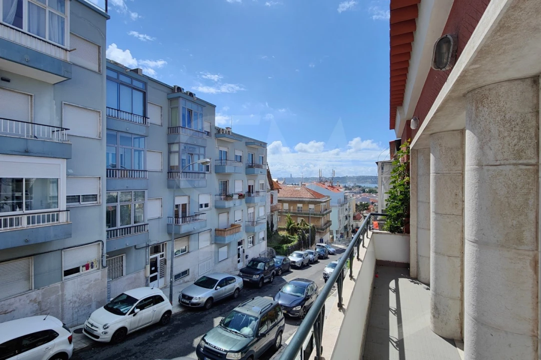 Moradia T4 para Venda em Algés, Linda-A-Velha e Cruz Quebrada-Dafundo Foto 42