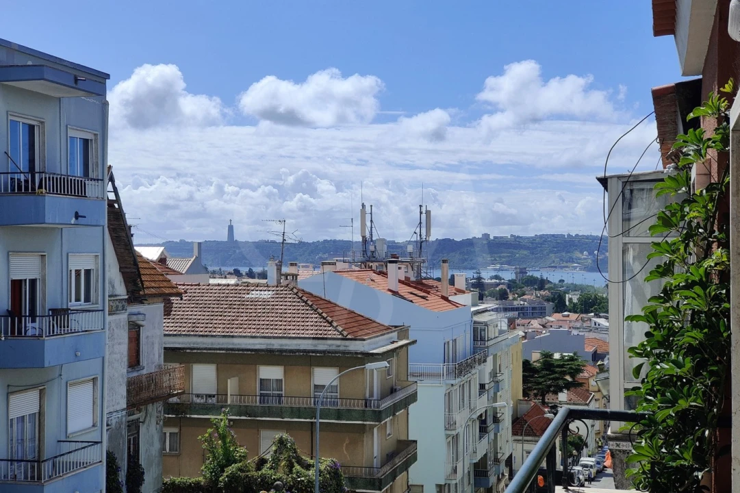 Moradia T4 para Venda em Algés, Linda-A-Velha e Cruz Quebrada-Dafundo Foto 48