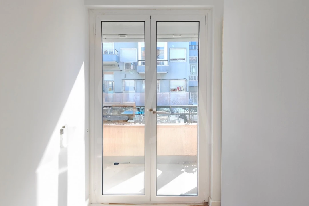 Moradia T4 para Venda em Algés, Linda-A-Velha e Cruz Quebrada-Dafundo Foto 24