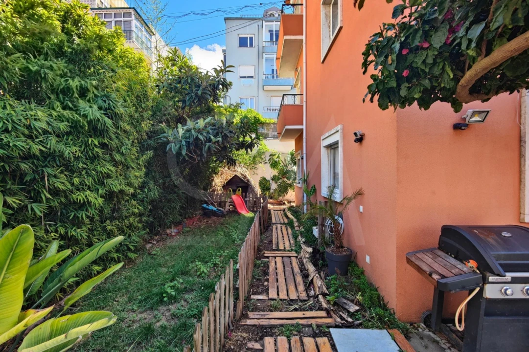 Moradia T4 para Venda em Algés, Linda-A-Velha e Cruz Quebrada-Dafundo Foto 36