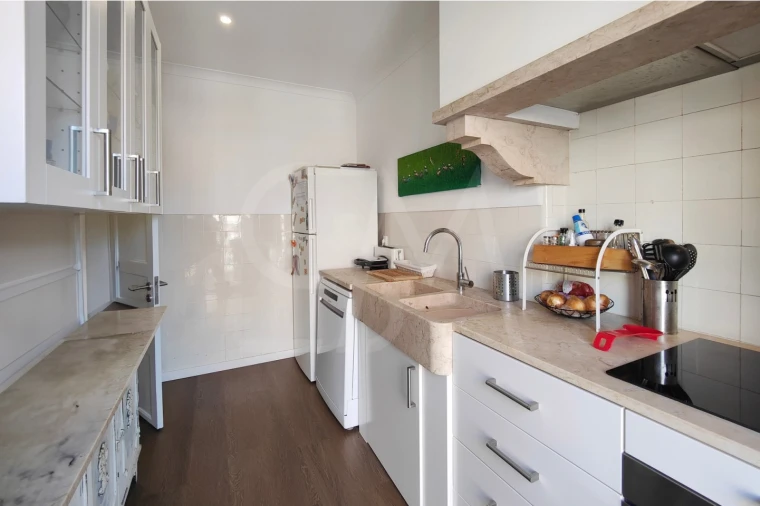 Moradia T4 para Venda em Algés, Linda-A-Velha e Cruz Quebrada-Dafundo Foto 27