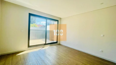 Apartamento T3 para Venda em Cedofeita, Santo Ildefonso, Sé, Miragaia, São Nicolau e Vitória