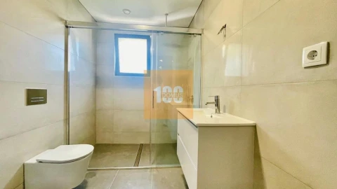 Apartamento T3 para Venda em Cedofeita, Santo Ildefonso, Sé, Miragaia, São Nicolau e Vitória