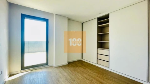 Apartamento T3 para Venda em Cedofeita, Santo Ildefonso, Sé, Miragaia, São Nicolau e Vitória