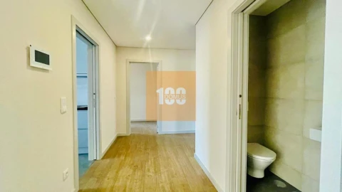Apartamento T3 para Venda em Cedofeita, Santo Ildefonso, Sé, Miragaia, São Nicolau e Vitória