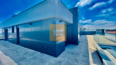 Apartamento T4 para Venda em Cedofeita, Santo Ildefonso, Sé, Miragaia, São Nicolau e Vitória