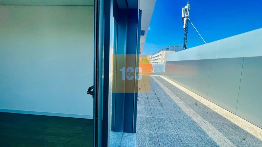 Apartamento T4 para Venda em Cedofeita, Santo Ildefonso, Sé, Miragaia, São Nicolau e Vitória Foto 5