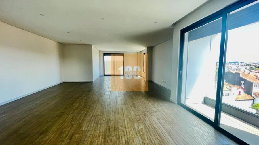Apartamento T4 para Venda em Cedofeita, Santo Ildefonso, Sé, Miragaia, São Nicolau e Vitória Foto 10