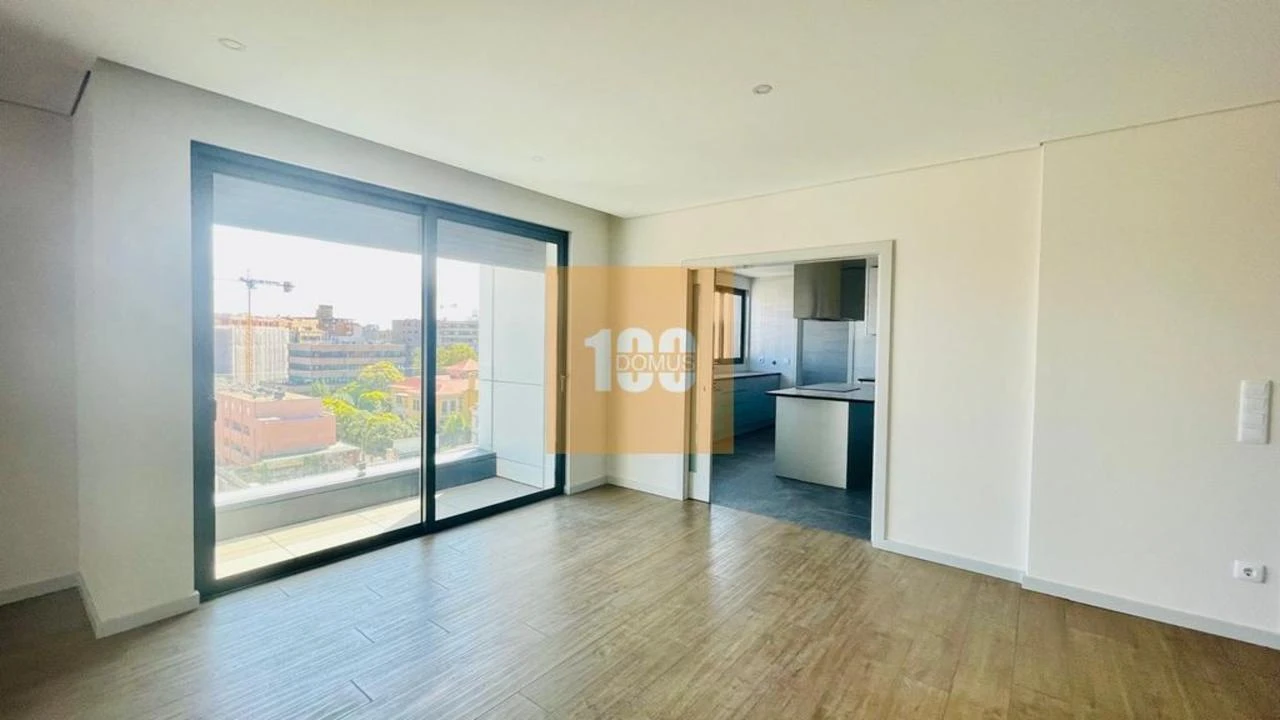Apartamento T4 para Venda em Cedofeita, Santo Ildefonso, Sé, Miragaia, São Nicolau e Vitória Foto 7