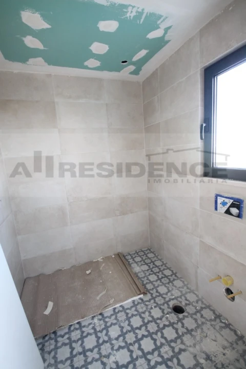 Moradia T3 para Venda em Alcantarilha e Pêra