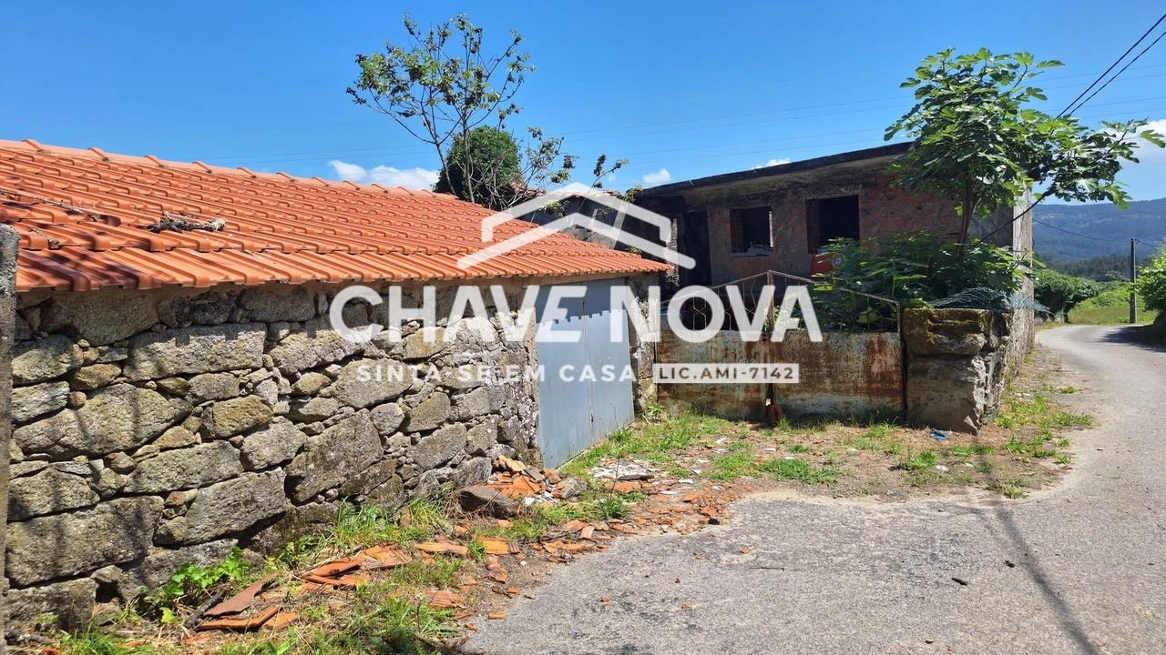 Quinta T2 para Venda em Macieira de Cambra Foto 2
