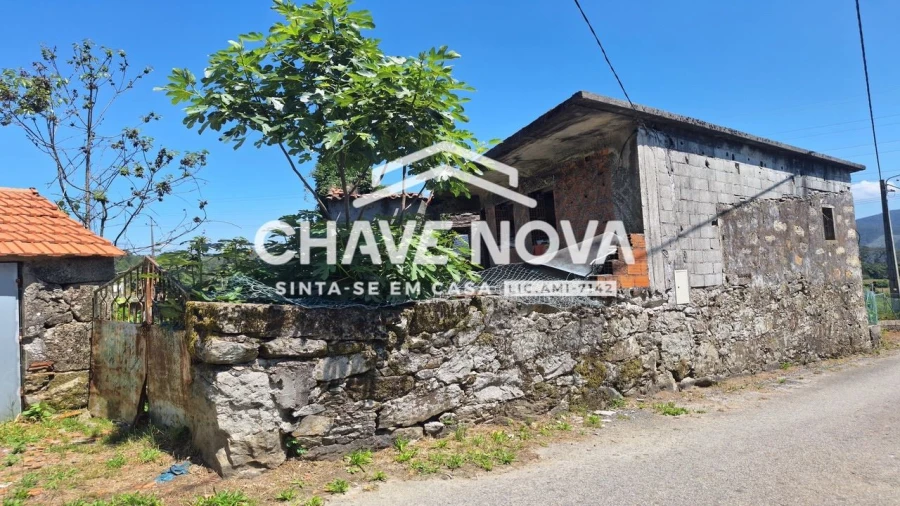 Quinta T2 para Venda em Macieira de Cambra Foto 7