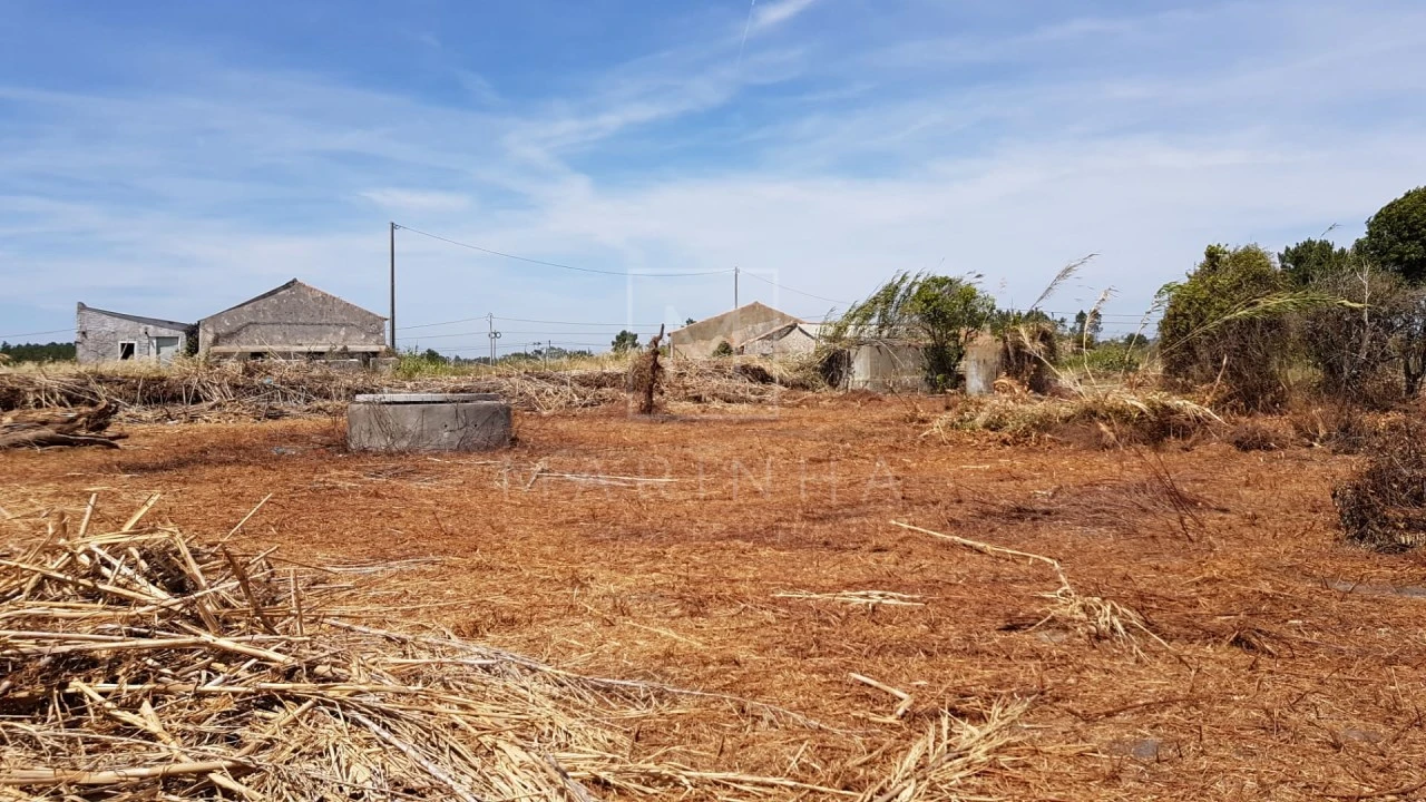 Terreno Misto para Venda em Vila Nova de Milfontes Foto 42