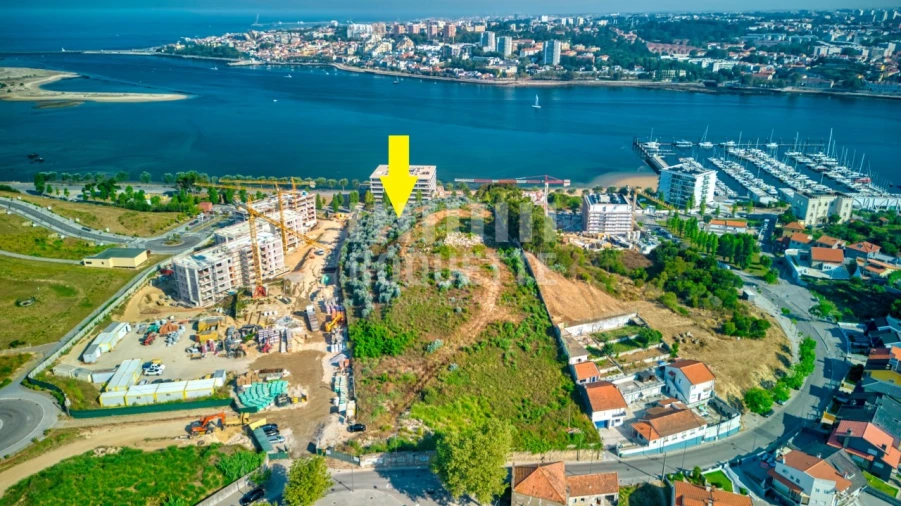 Apartamento T2 para Venda em Canidelo Foto 4