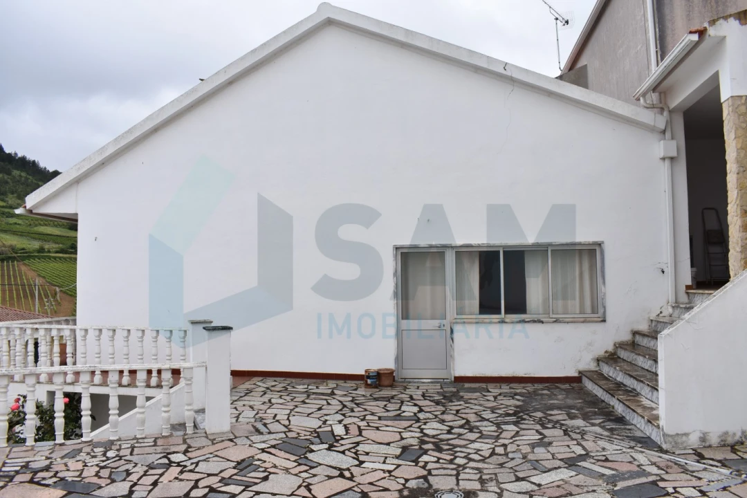 Moradia T4 para Venda em Maxial e Monte Redondo Foto 6