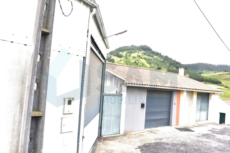 Moradia T4 para Venda em Maxial e Monte Redondo Foto 4